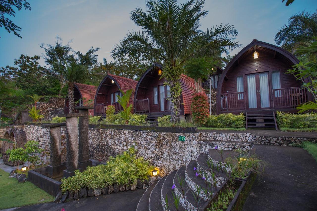 Klumpu Hill Villas Nusa Penida Batumadeg Exterior photo